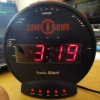 Sonic Alert SBB500SS Sonic Bomb Alarm Clock Review